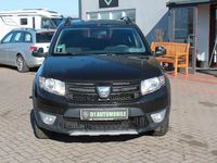 Gebraucht Dacia Sandero Stepway 90 PS (66 kW) 2016 Schwarz Limousine