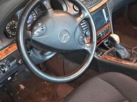Gebraucht Mercedes E270 Elegance 177 PS (130 kW) 2003 Schwarz Limousine
