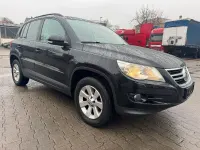 Gebraucht VW Tiguan Team 140 PS (102 kW) 2009 Schwarz SUV