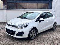 Gebraucht Kia Rio 109 PS (80 kW) 2015 Weiß Limousine