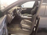 Gebraucht Audi SQ8 Ambiente 507 PS (372 kW) 2023 Mythosschwarz metallic SUV