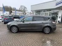 Gebraucht Ford S-MAX Titanium 190 PS (139 kW) 2019 Grau Van / Kleinbus