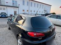 Gebraucht Alfa Romeo 147 105 PS (77 kW) 2010 Schwarz Kleinwagen