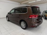 Gebraucht VW Touran Highline 150 PS (110 kW) 2017 Braun Van / Kleinbus