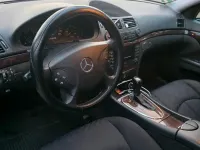 Gebraucht Mercedes E240 177 PS (130 kW) 2002 Schwarz Limousine