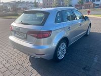 Gebraucht Audi A3 Sportback Design 116 PS (85 kW) 2017 Silber Kleinwagen