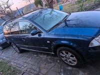 Gebraucht VW Passat 105 PS (77 kW) 2001 Blau Kombi