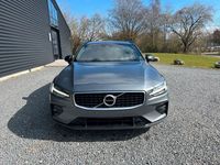 Gebraucht Volvo V60 R-Design 190 PS (139 kW) 2020 Grau Kombi