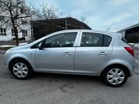 Gebraucht Opel Corsa 80 PS (58 kW) 2009 Silber Kleinwagen