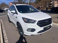 Gebraucht Ford Kuga ST-Line 150 PS (110 kW) 2017 Weiß SUV