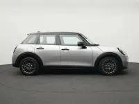 Second-hand Mini Cooper Classic 156 CP (114 kW) 2024 Argintiu Hatchback