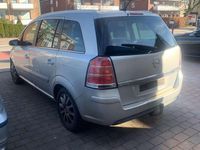 Gebraucht Opel Zafira 150 PS (110 kW) 2007 Silber Van / Kleinbus