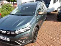 Neu Dacia Jogger 110 PS (80 kW) 2025 Zedergrün Van / Kleinbus