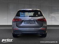 Gebraucht Mercedes E250 Advanced 163 PS (119 kW) 2024 Metalliclack mountaingrau Kombi