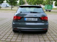 Gebraucht Audi A1 90 PS (66 kW) 2016 Grau Kleinwagen