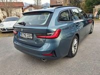 Gebraucht BMW 320 Advantage 190 PS (139 kW) 2021 Blau Limousine