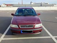 Gebraucht Volvo V40 115 PS (84 kW) 1998 Rot Kombi
