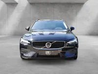 Gebraucht Volvo V60 Core 163 PS (119 kW) 2023 Schwarz Kombi
