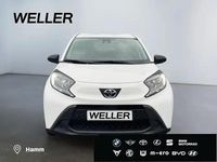 Gebraucht Toyota Aygo 72 PS (52 kW) 2023 Schneeweiß Kleinwagen