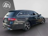 Gebraucht Mercedes E300 Avantgarde 265 PS (194 kW) 2023 Obsidianschwarz Kombi