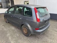 Gebraucht Ford C-MAX Ghia 145 PS (106 kW) 2004 Van / Kleinbus