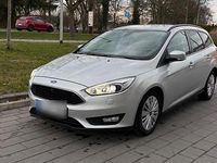 Gebraucht Ford Focus 120 PS (88 kW) 2017 Grau Limousine