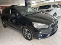 Gebraucht BMW 220 Sport Line 190 PS (139 kW) 2017 Saphirschwarz Van / Kleinbus