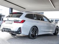 Gebraucht BMW 330e Shadowline 292 PS (214 kW) 2024 Weiß Kombi