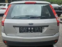 Gebraucht Ford Fiesta 60 PS (44 kW) 2005 Silber Kleinwagen