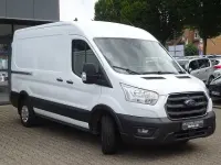 Gebraucht Ford Transit Trend 131 PS (96 kW) 2022 Frostweiss Van
