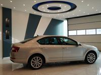 Gebraucht Skoda Octavia Joy 150 PS (110 kW) 2016 Silber Kleinwagen