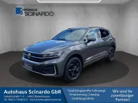 Gebraucht VW Touareg R-line 231 PS (169 kW) 2025 Silizium grau SUV