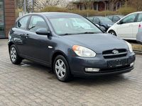 Gebraucht Hyundai Accent 97 PS (71 kW) 2007 Grau Kleinwagen