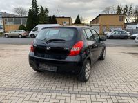 gebraucht Hyundai i20 Style 1.4 Leder klimaautomatik