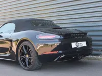 Gebraucht Porsche Boxster 299 PS (219 kW) 2024 Schwarz Cabrio