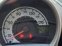 Używany Toyota Aygo Cool 68 KM (50 kW) 2012 Biały Hatchback