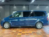 Gebraucht Mercedes V220 163 PS (119 kW) 2023 Blau Van / Kleinbus