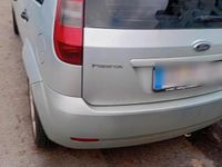 Gebraucht Ford Fiesta 69 PS (50 kW) 2004 Grün Kleinwagen