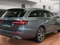 Gebraucht Mercedes E300 306 PS (225 kW) 2022 Grau Limousine