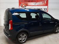 Gebraucht Dacia Dokker Celebration 116 PS (85 kW) 2017 Blau Van / Kleinbus