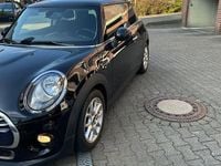 Second-hand Mini Cooper 136 CP (100 kW) 2016 Negru Hatchback