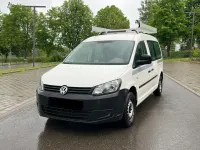 Używany VW Caddy 102 KM (75 kW) 2012 Biały Minivan
