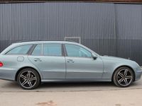 Gebraucht Mercedes E240 Avantgarde 177 PS (130 kW) 2004 Blau Limousine