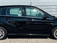 Gebraucht Mercedes B180 122 PS (89 kW) 2012 Schwarz Van / Kleinbus