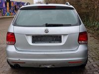 Gebraucht VW Golf VI Trendline 105 PS (77 kW) 2011 Reflexsilber Kleinwagen