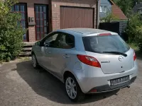 Usata Mazda 2 100 CV (73 kW) 2009 Grigio Utilitaria