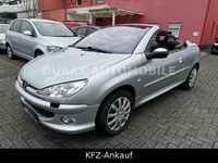 Gebraucht Peugeot 206 CC Filou 109 PS (80 kW) 2004 Lackierung aluminiumgrau/meta Cabrio