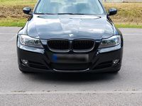 Gebraucht BMW 320 170 PS (125 kW) 2009 Schwarz Limousine