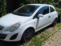 Gebraucht Opel Corsa 69 PS (50 kW) 2011 Weiß Kleinwagen