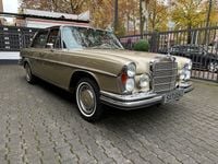 Gebraucht Mercedes 300 250 PS (183 kW) 1969 Beige Limousine